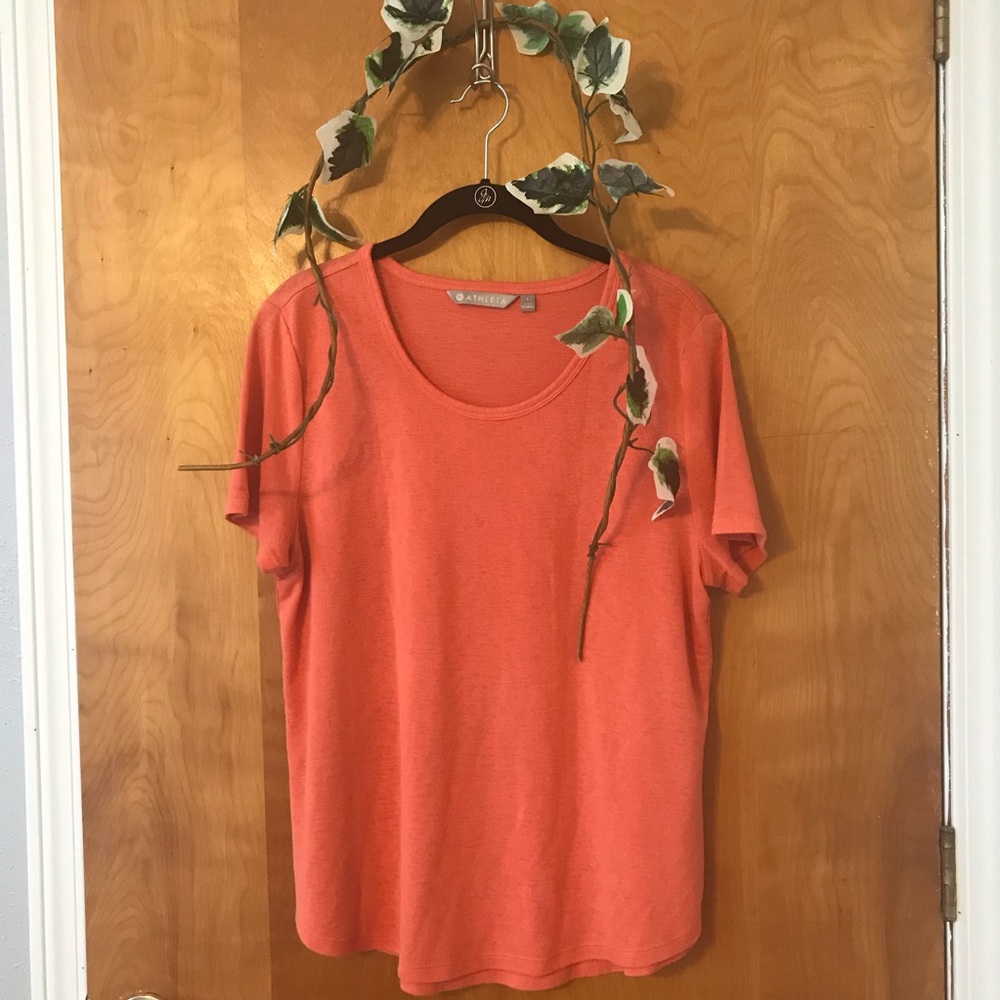 Athleta Basic Tshirt Size L